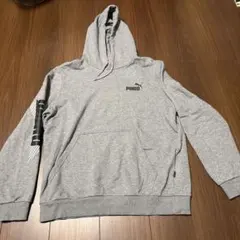 PUMA グレー フード付きパーカー