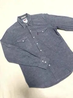 リーバイス　長袖シャツ
