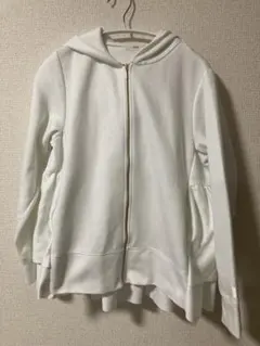 美品✨ yori ヨリ ティアードパーカー ジップパーカー フリル ホワイト yori ヨリ ティアードパーカー ジップパーカー フリル フーディー F