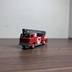 Item thumbnail for item 29f4c1e4-40f7-429e-8e5a-fe44afec5303