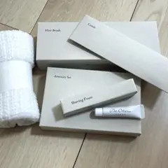 TheOkuraTokyoアメニティセット　オークラヘアブラシ