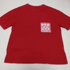 ユニクロサンリオコラボ☆45周年記念　真っ赤なTシャツ　Ｍ  匿名配送