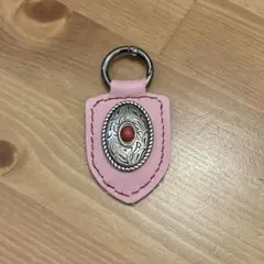 ピンクレザーのキーホルダー