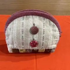 ハンドメイド　パッチワーク半円形ポーチ　未使用