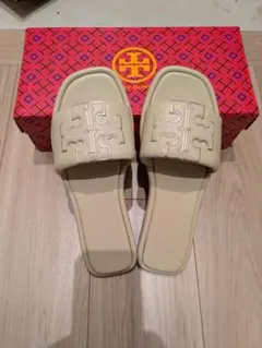 TORY BURCH サンダル ベージュのサムネイル