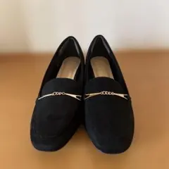 a.v.v フェイクスエード　パンプス