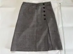 グレー 膝丈スカート スリット入り