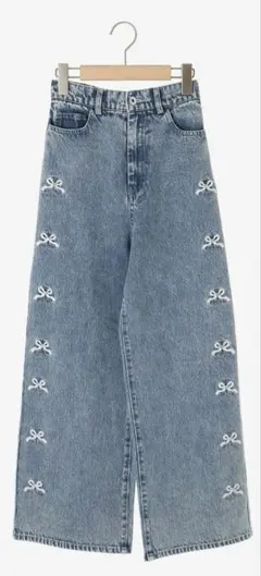 MAJESTIC LEGON　マジェスティックレゴン　リボンビジューデニムパンツ