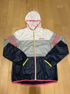 adidas ウィンドブレーカー フード付き