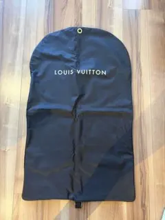 LOUIS VUITTON 茶色 ナイロン衣類カバーのサムネイル