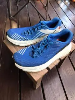 HOKA