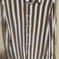 H&Mストライプデザインの長袖シャツ