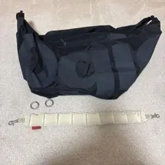 ブラックナイロンショルダーバッグ