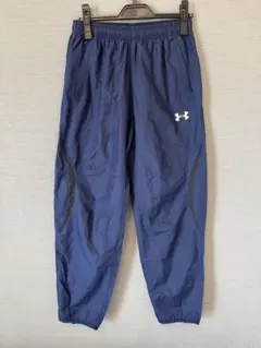 美品‼️アンダーアーマー ピステ ズボン ネイビー SMサイズ