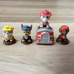 パウパトロール　バスボールフィギュア
