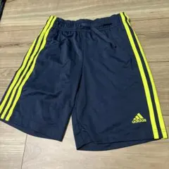 adidas ハーフパンツ ネイビー 140cm