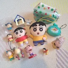 クレヨンしんちゃん グッズ まとめ売り フィギュア ぬいぐるみ　ストラップ　福袋