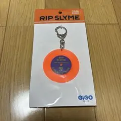 GiGO限定 RIP SLYMEグッズ アクリルキーホルダーとミニクリアポーチ