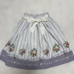 axes femme ストロベリーフレアスカート