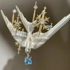 ヴィンテージ風 鳥のブローチ