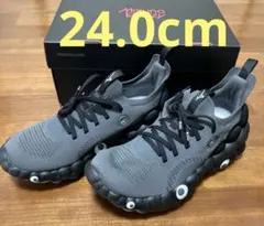 2026年最新】ミャクミャクスニーカーの人気アイテム - メルカリ