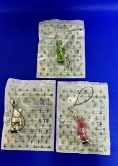 ベアブリック BE@RBRICK クリスマス ベアサンタ ストラップ 3個セット