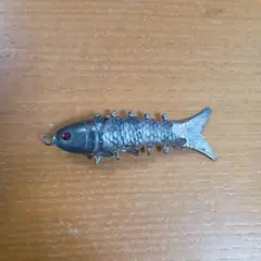 関節が動く魚のペンダントトップ ヴィンテージ アクセサリー フィッシュ レトロ