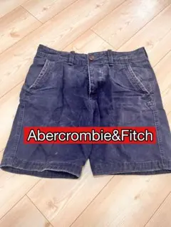 グレー ショートパンツ