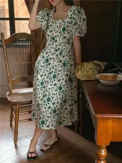 いいね限定値下げ価格！[新品未使用品] レトロ 花柄 ワンピース 爽やかな色合い