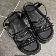 ブラックストラップサンダル　23.5センチ