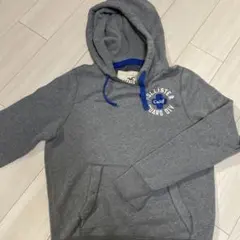 HOLLlSTER グレー　パーカー　トレーナー