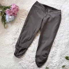 【LAUTREAMONT】 裾シャーリング クロップドパンツ 38 ブラウンのサムネイル