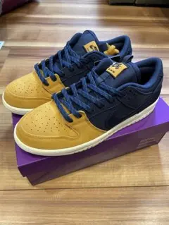 2005 NIKE DUNK LOW UN-SMURF 311293-441 - メルカリ