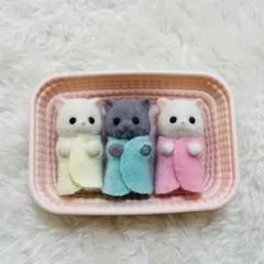 シルバニアファミリー　ペルシャネコの赤ちゃん　みつご　小さい赤ちゃん　赤ちゃん