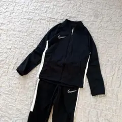 キッズ　ジャージ上下　NIKE ナイキ　S 130〜140 黒　白ライン