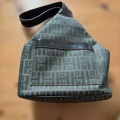ロベルタサルディナ　 ショルダーバッグ