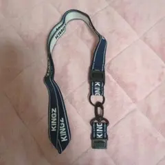 KINGZ ネイビー ストラップ ロゴ入り