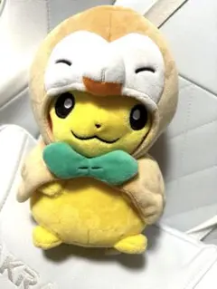 ポケモンセンター限定 2017年 モクローのポンチョを着たピカチュウ ぬいぐるみ m99783952981_1.jpg?1703790695