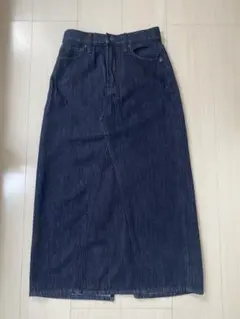 ダークデニム タイトスカート スリット入り