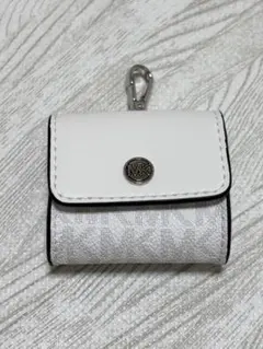 新品未使用 マイケルコース イヤフォンケース ミニポーチ