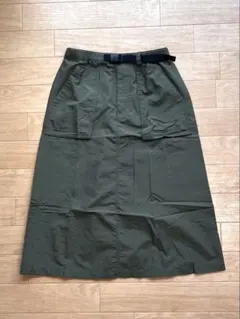 The North Face オリーブグリーン ロングスカートのサムネイル