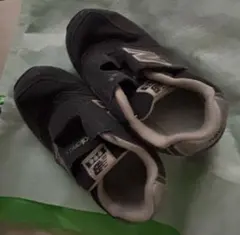 New Balance 黒 スニーカー　15.5