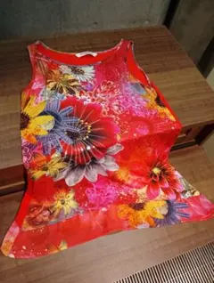 大人気　Desigual 花柄 ノースリーブチュニック ビスコース96%　送料込