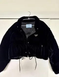 美品　PRADA コンバーチブル クロップド ベルベット ダウンジャケット 42のサムネイル