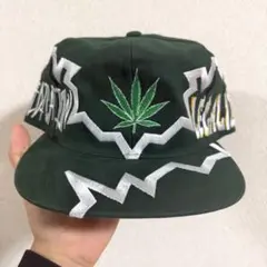 Item thumbnail for item fd5b3ead-d4ca-4aef-929a-c0198643e2a4