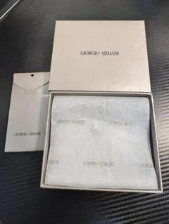 GIORGIO ARMANI ギフトボックス 空箱のサムネイル