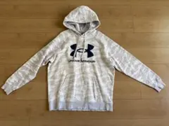 【美品】UNDER ARMOUR 迷彩柄パーカー XL アンダーアーマー