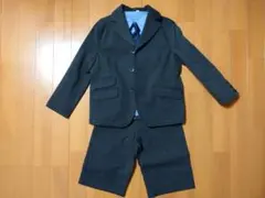 ※新品同様　a.v.v 子供スーツ一式