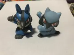 ポケモン 指人形　フィギュア　リオル、ルカリオ進化セット