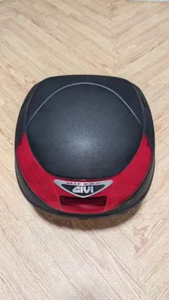 Item thumbnail for item 1cbbbad6-7f7f-437b-b343-a92f343803f9